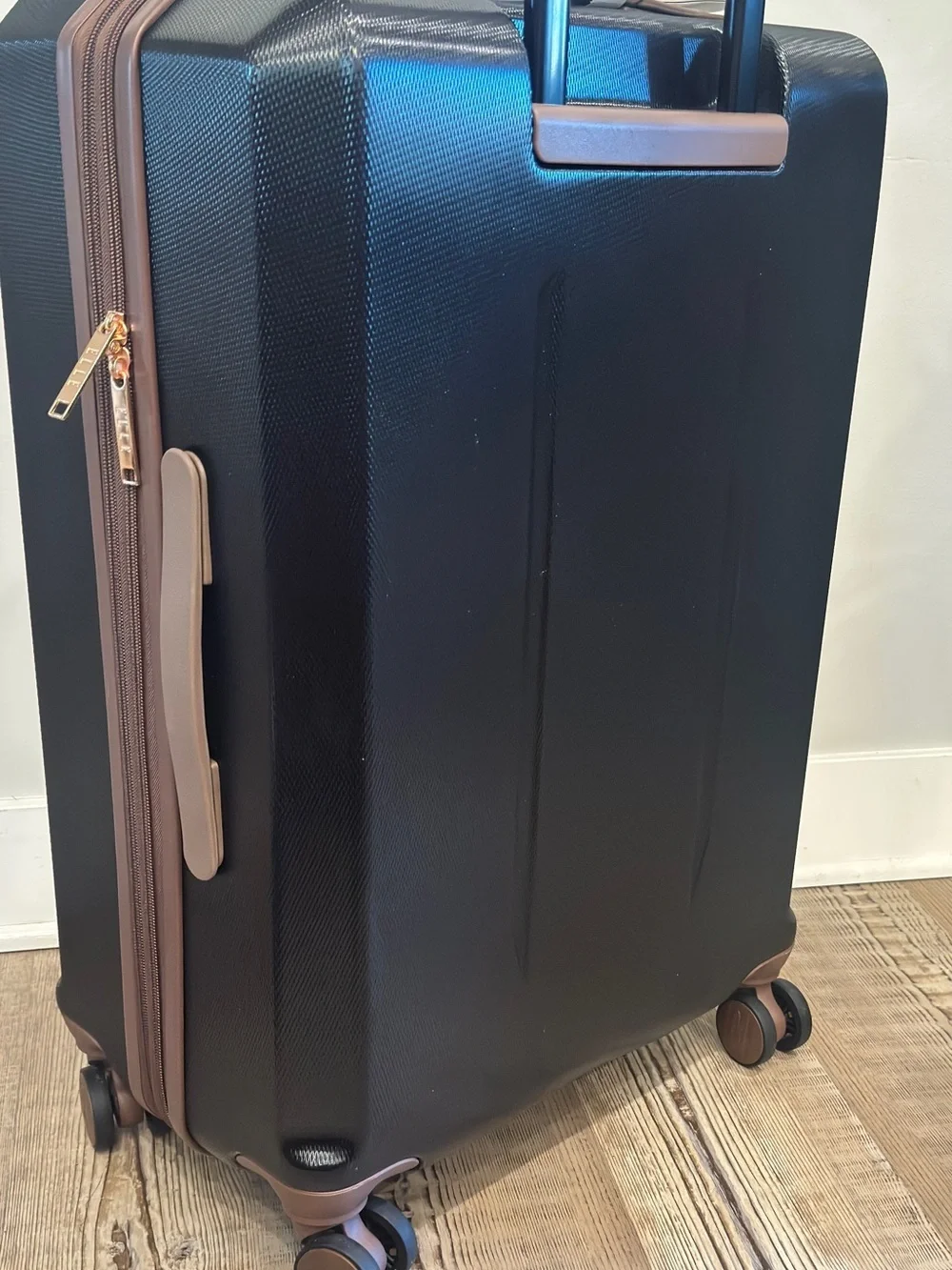 Elle Luxe Journey 1 Piece Expandable Retro Spinner Rolling carry on Luggage